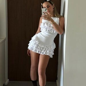 SOLD- WHITE DRESS☁️✨